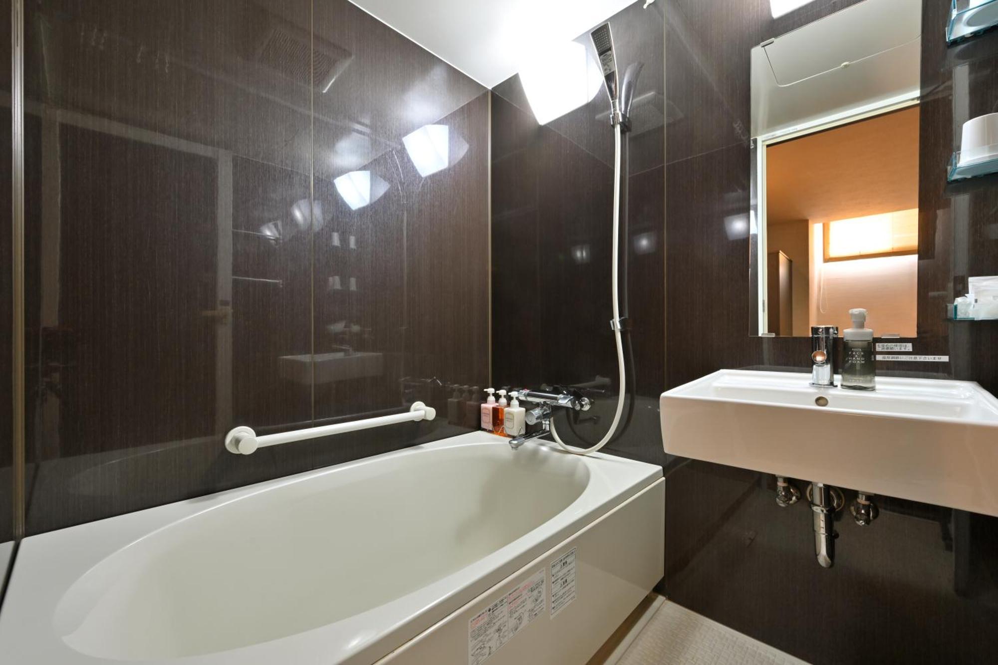Wakayama Urban Hotel Екстериор снимка